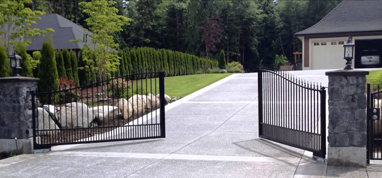 Long Beach Uphill Swinging Driveway Gate Repair